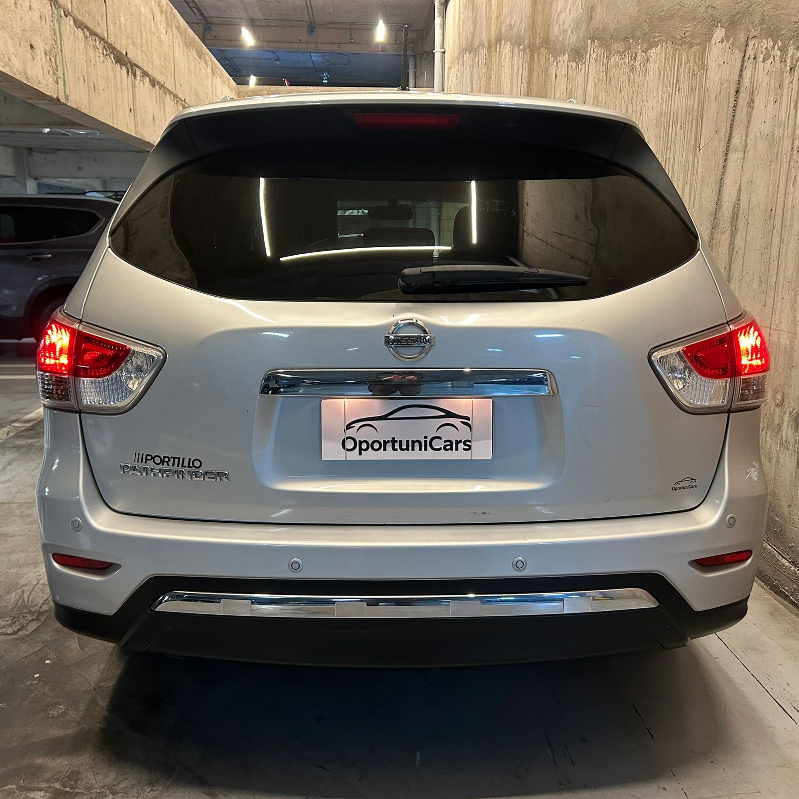 Vehicle media 4