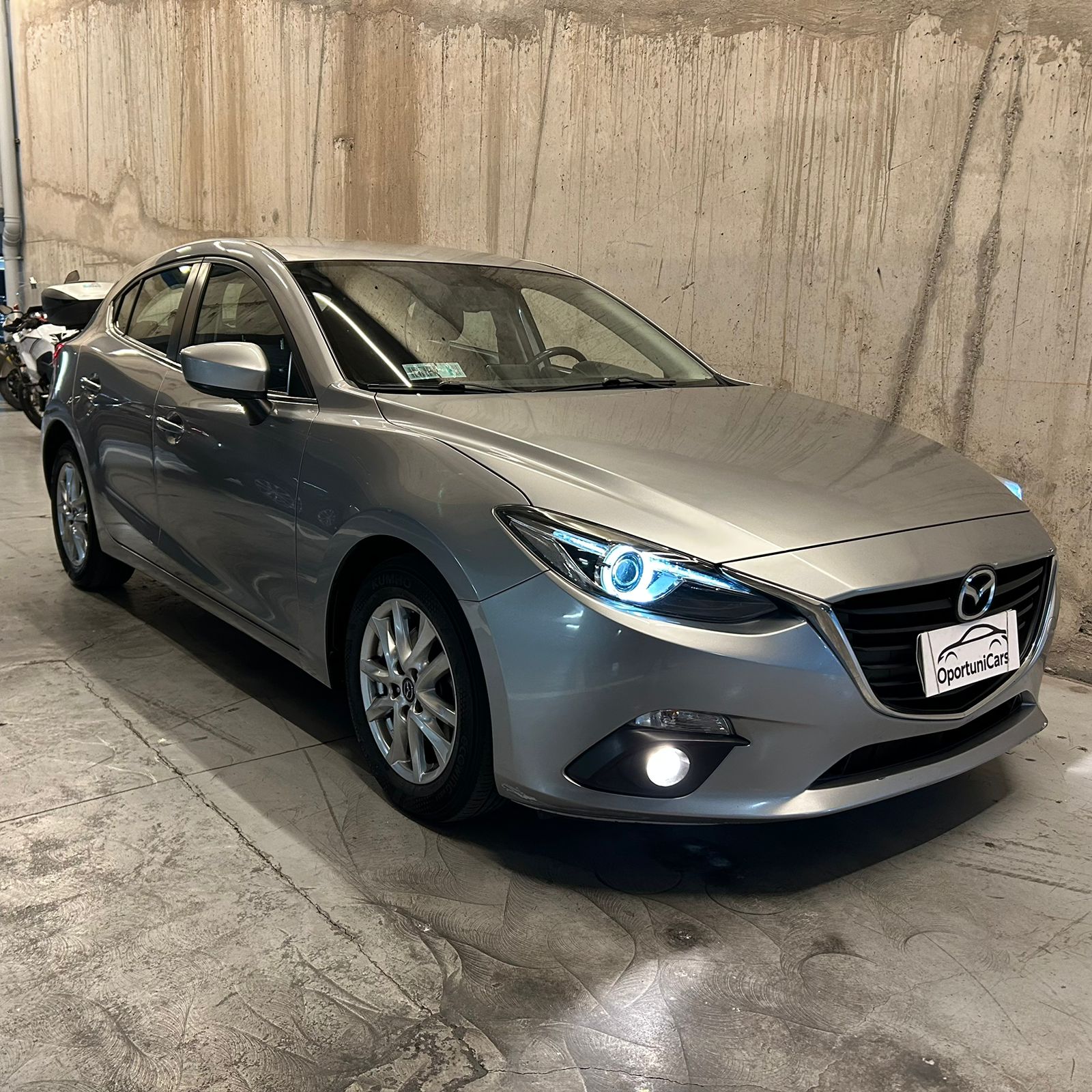 Vehicle media 7