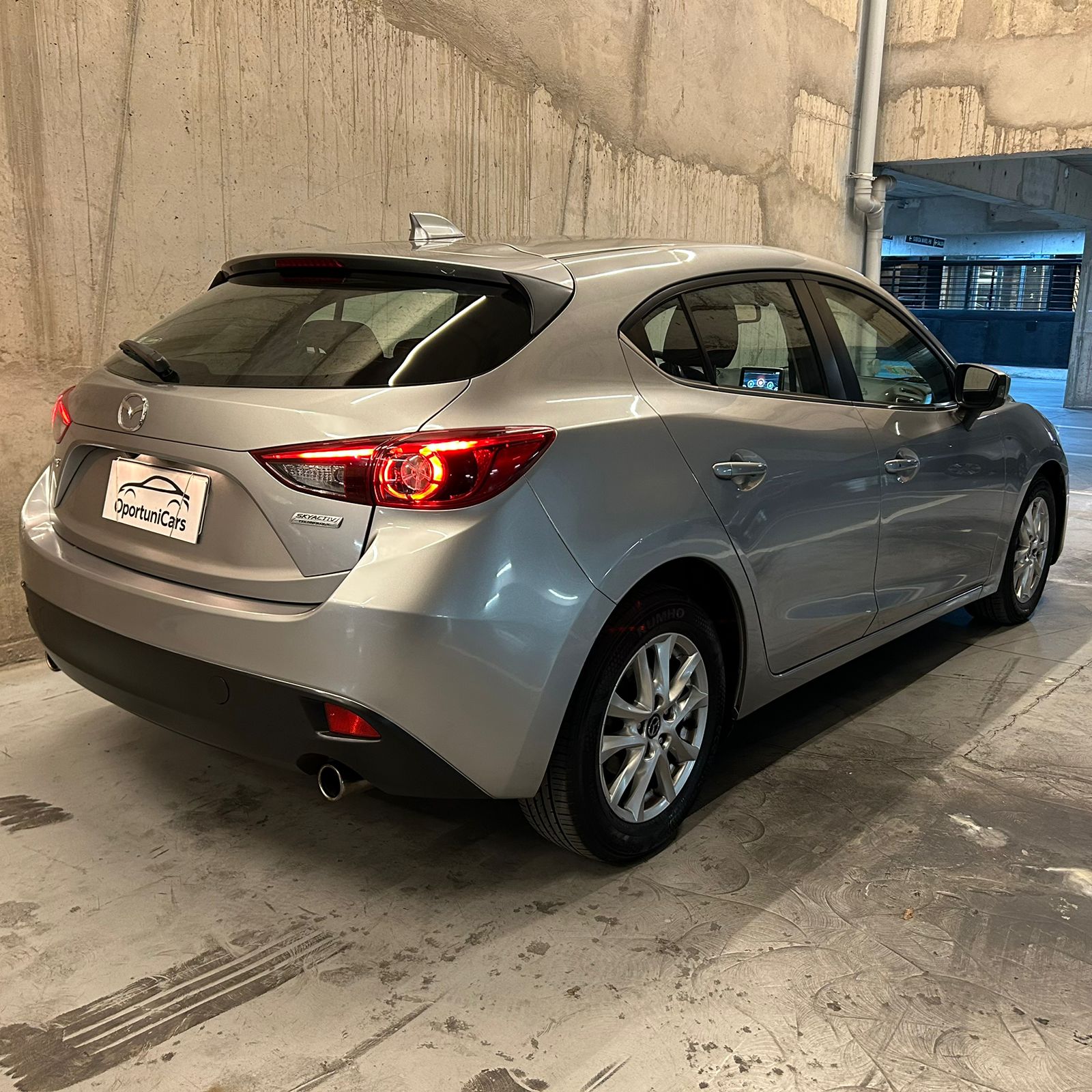Vehicle media 5