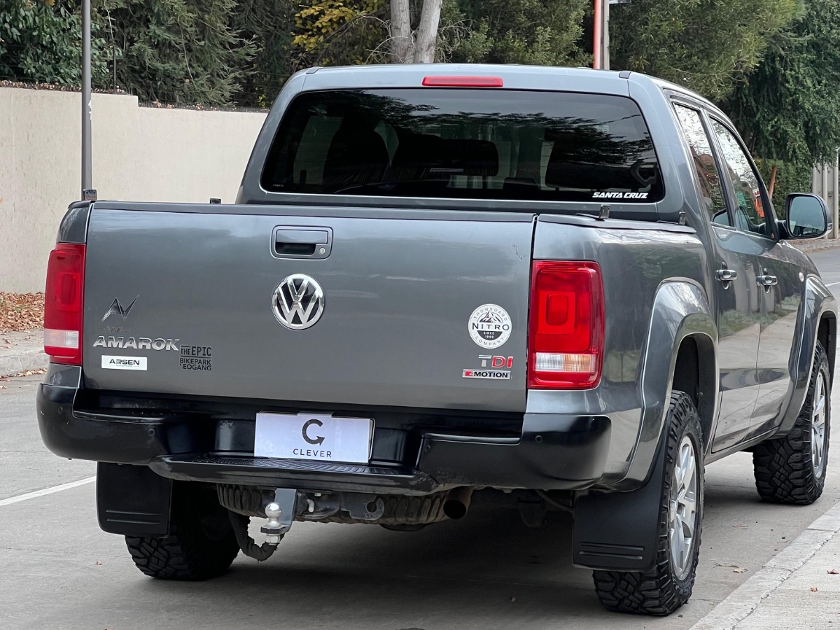 Vehicle media 7