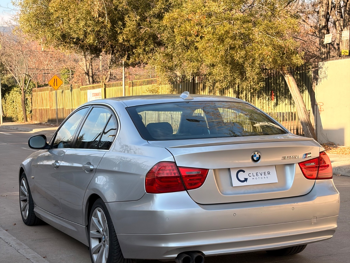 Vehicle media 5