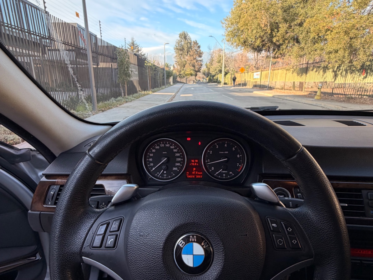 Vehicle media 7