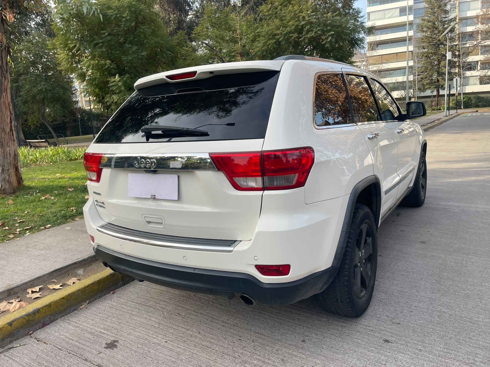 Vehicle media 4