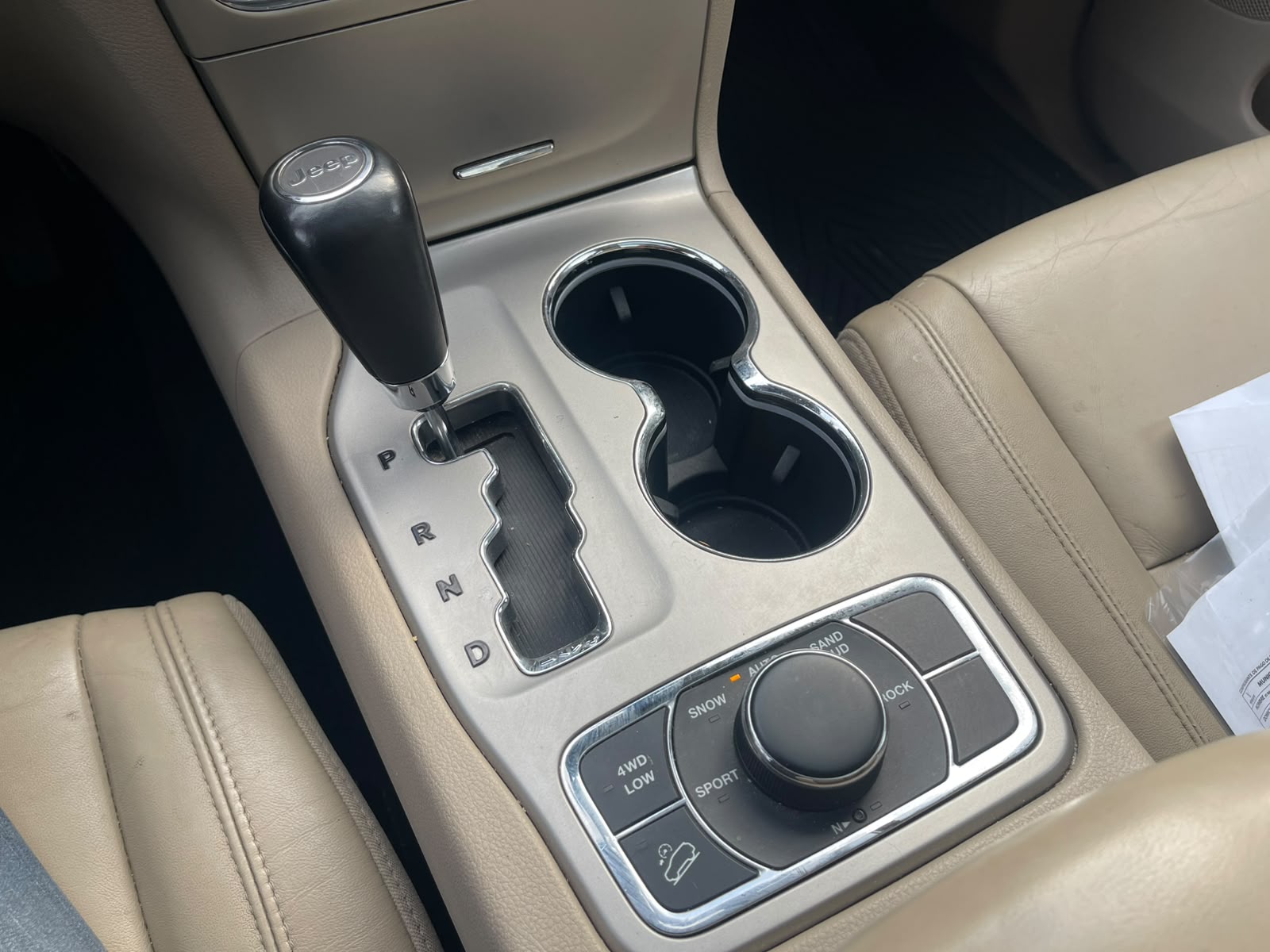 Vehicle media 9
