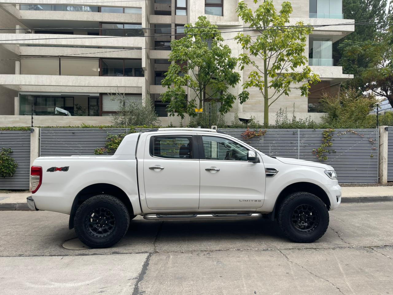 Vehicle media 3