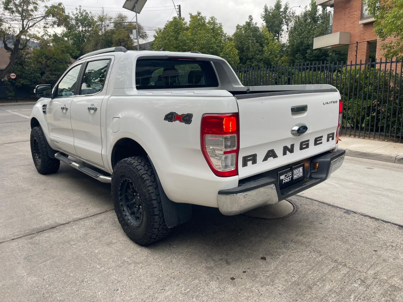 Vehicle media 5