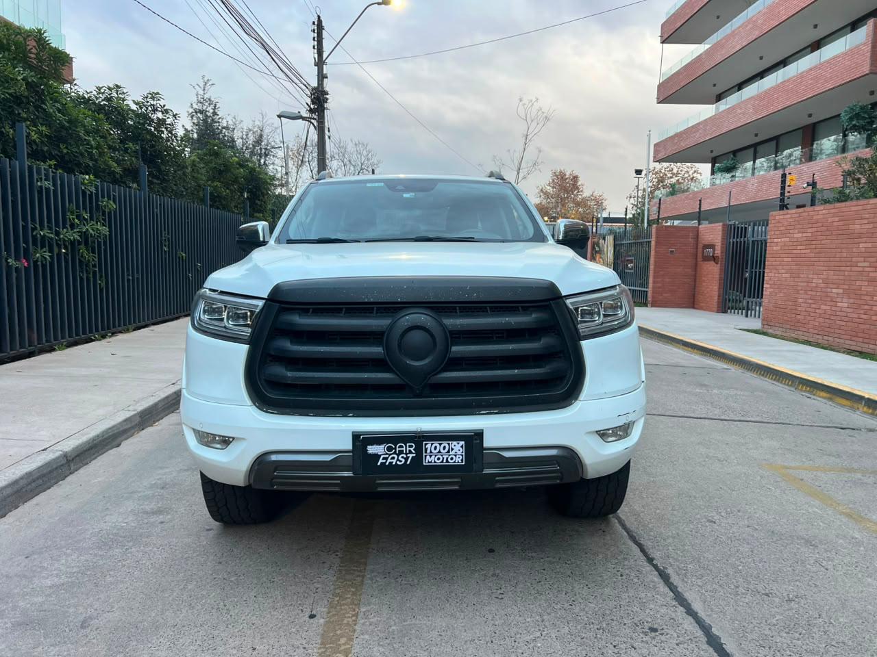 Vehicle media 4