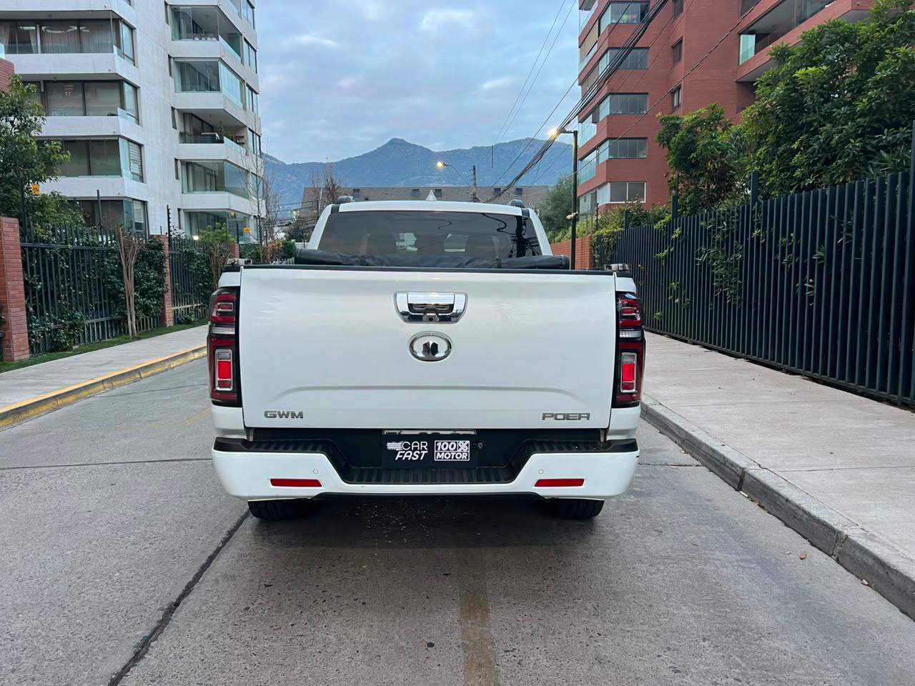 Vehicle media 7