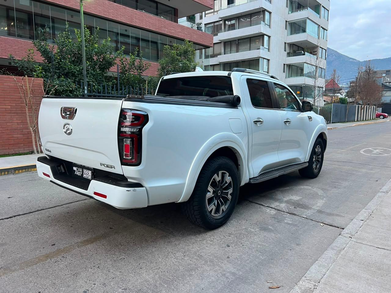 Vehicle media 8
