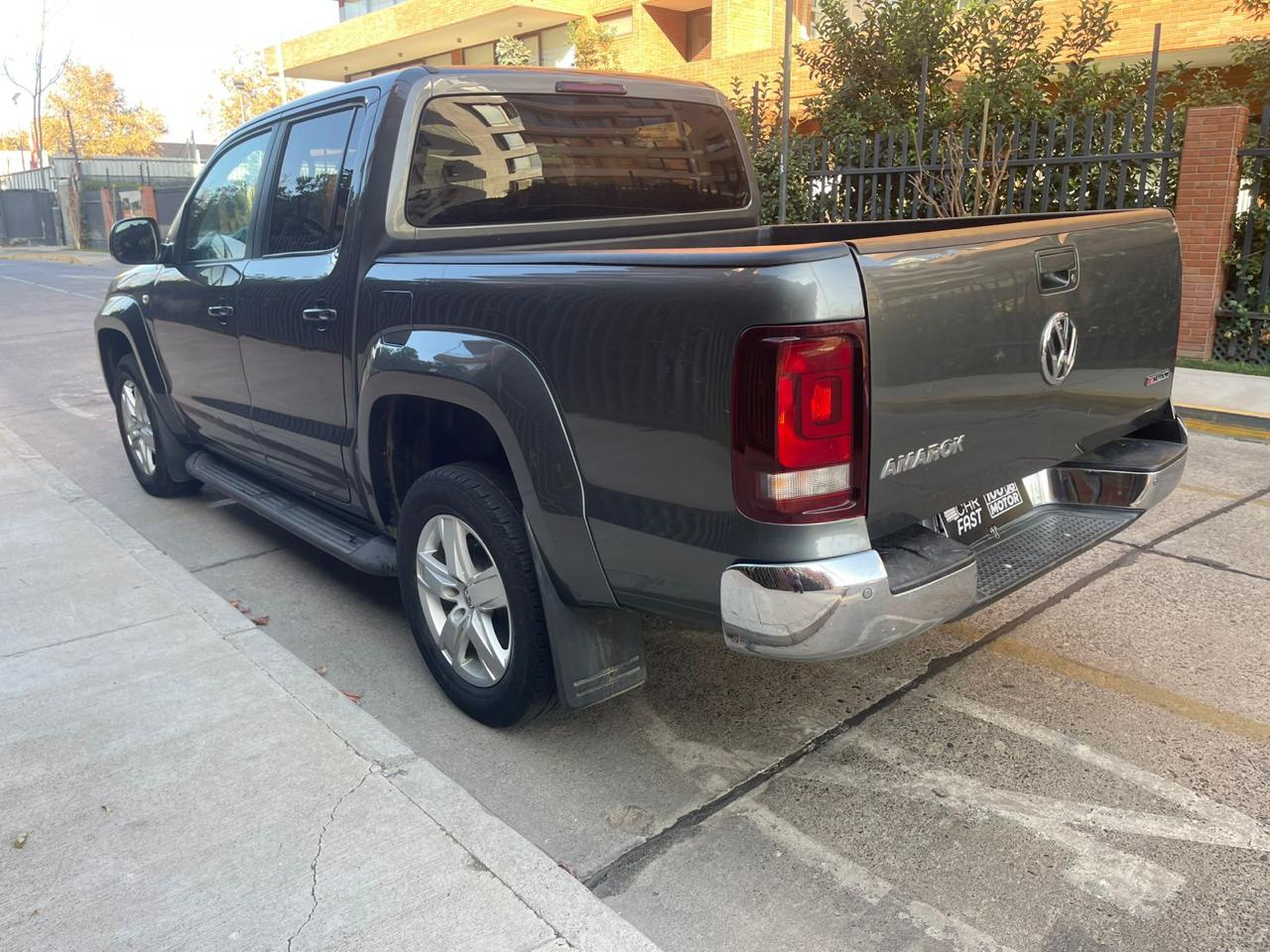 Vehicle media 4