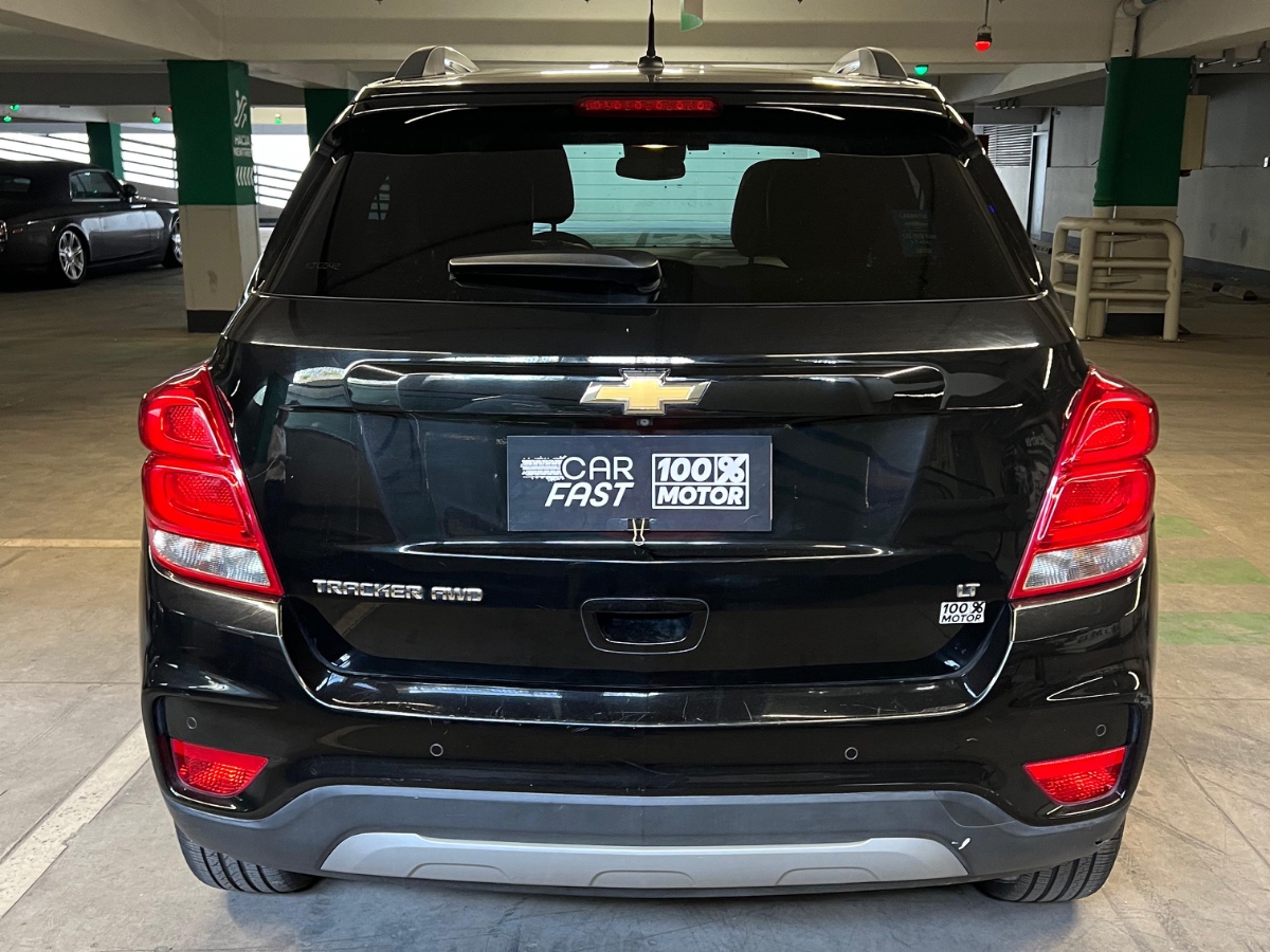 Vehicle media 3