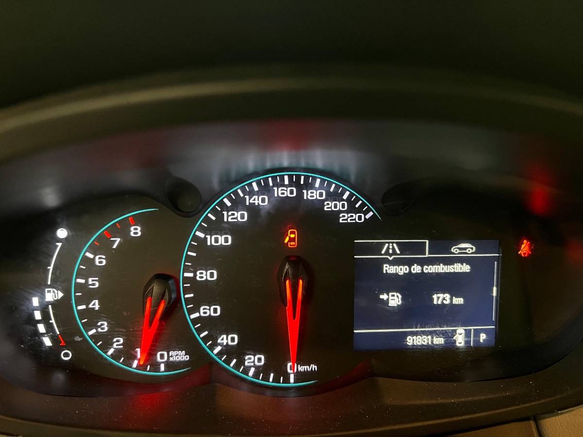 Vehicle media 6