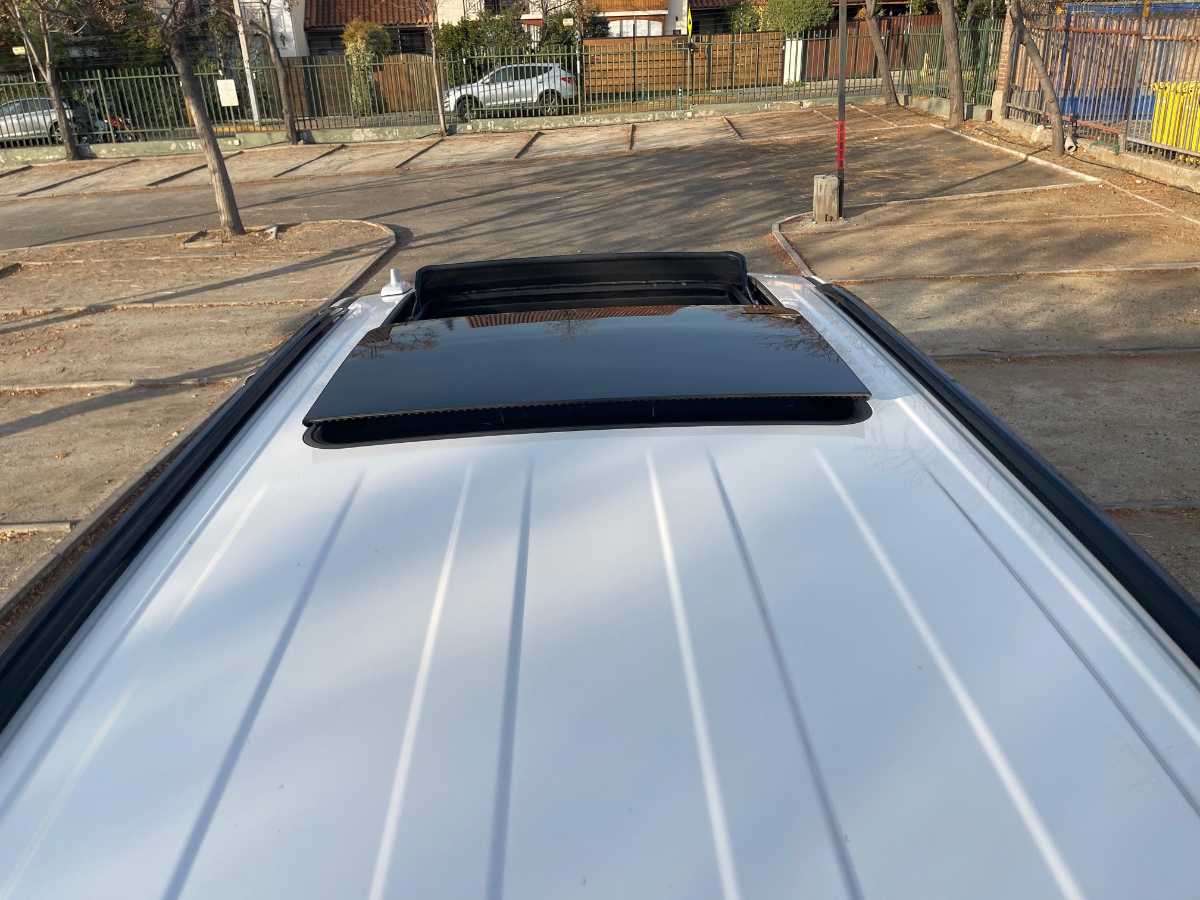 Vehicle media 6