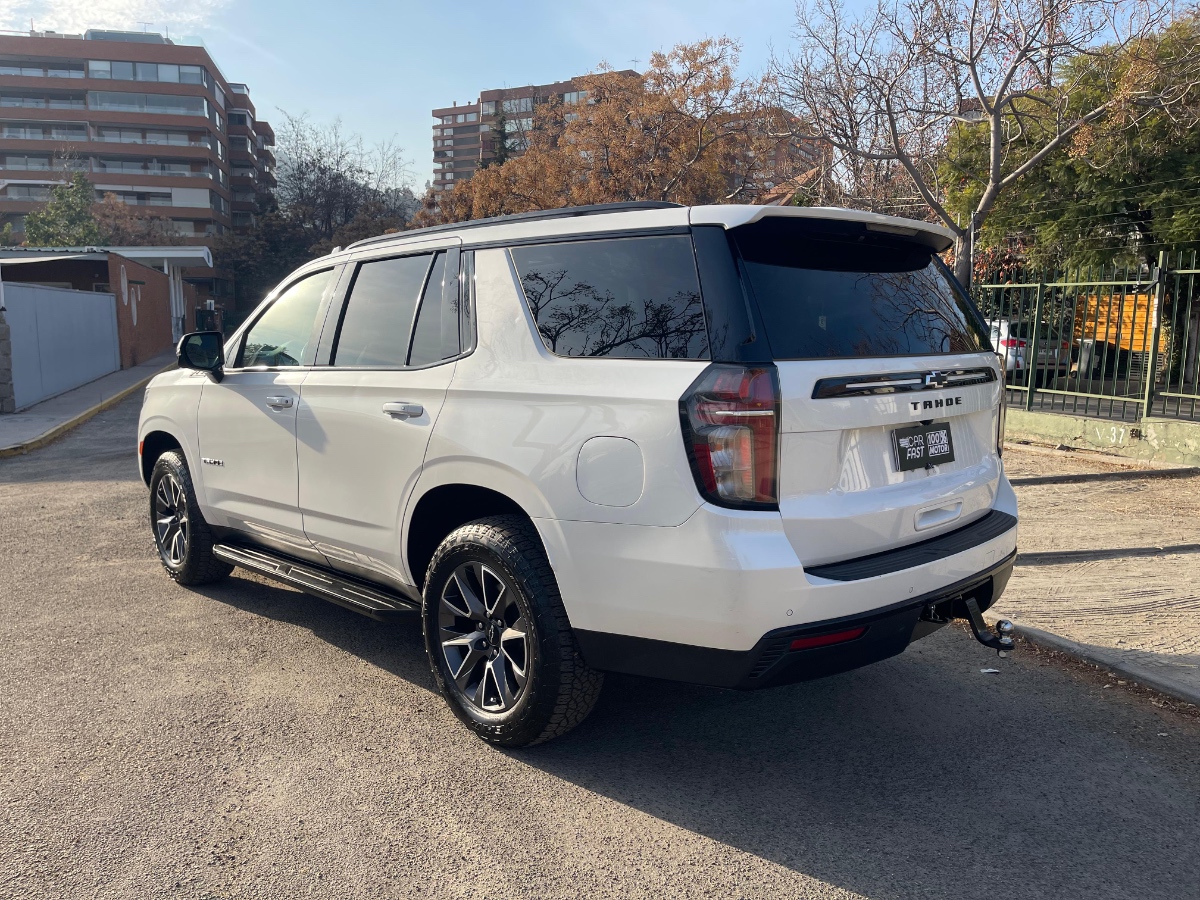 Vehicle media 7