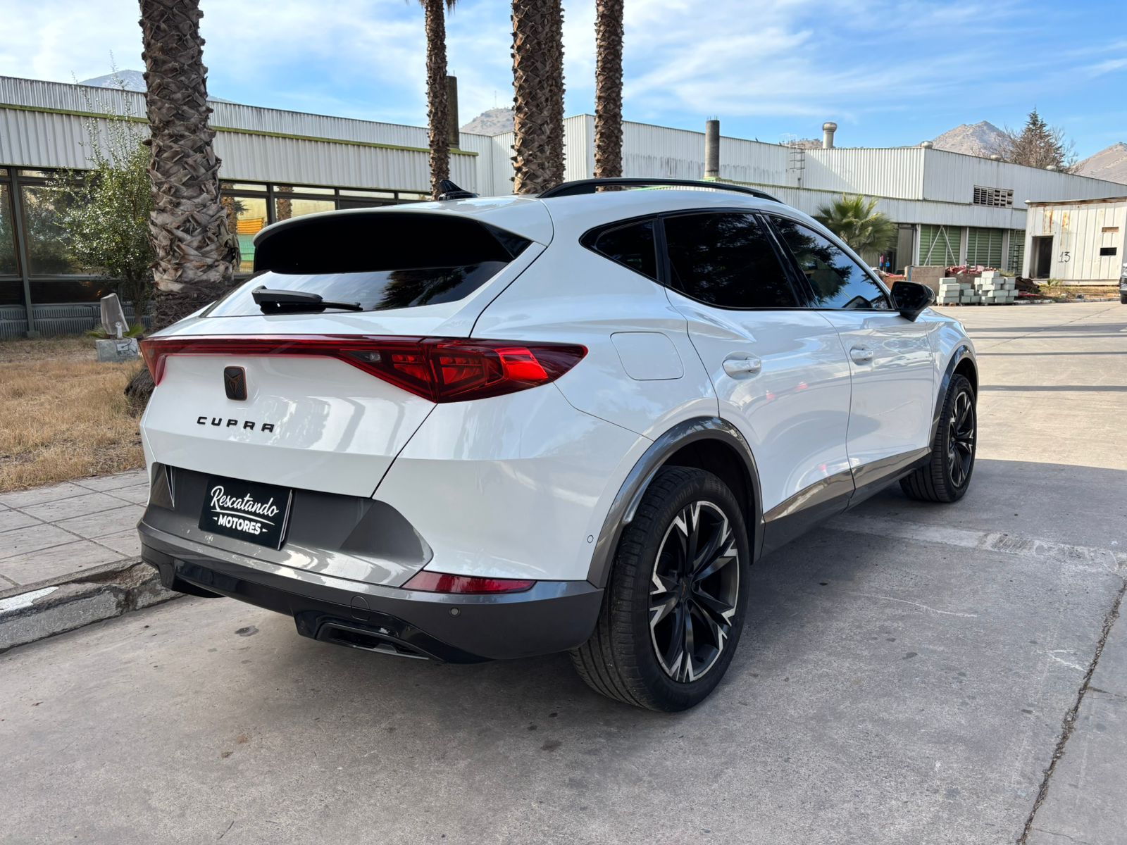 Vehicle media 9