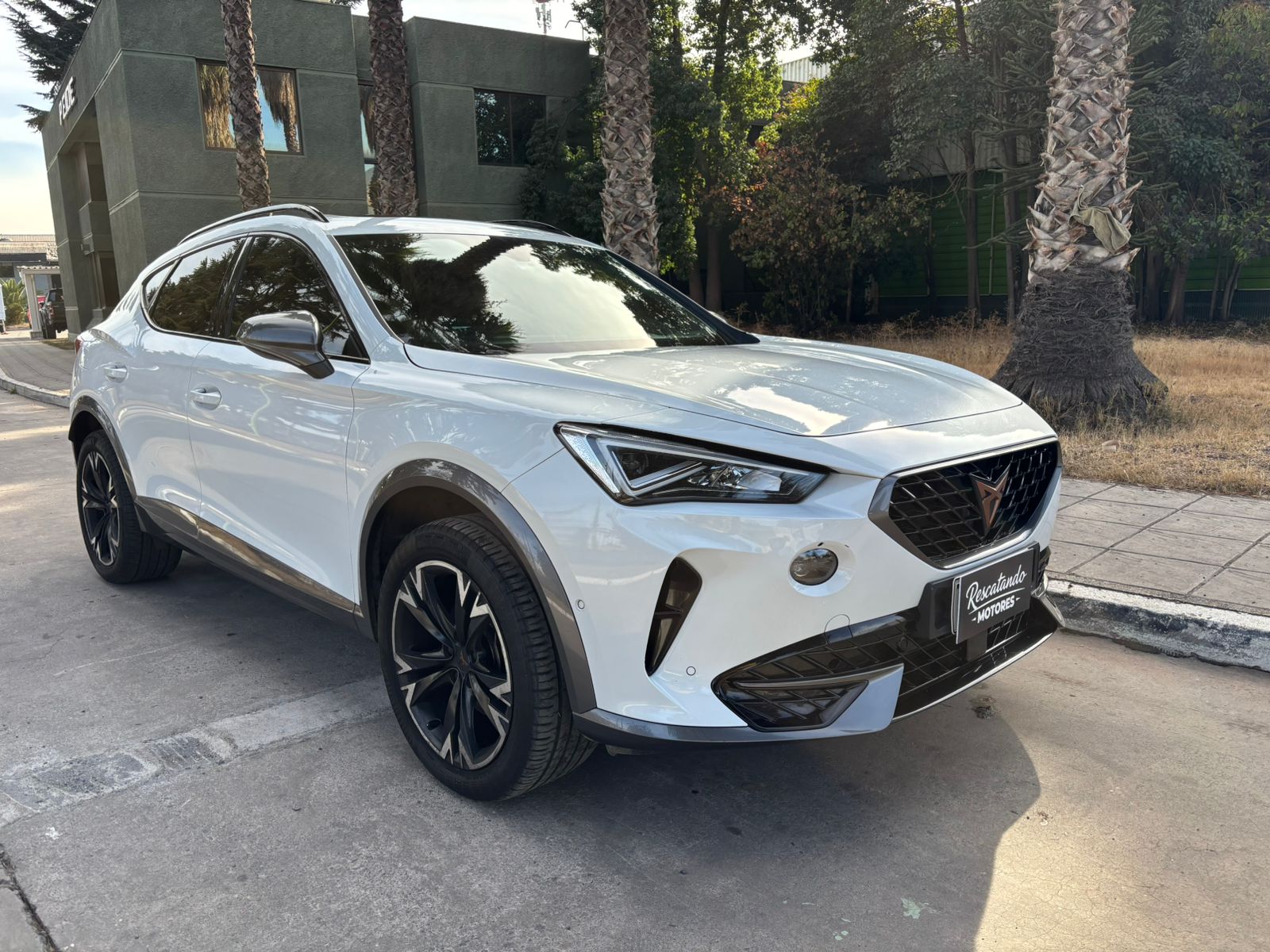 Vehicle media 5