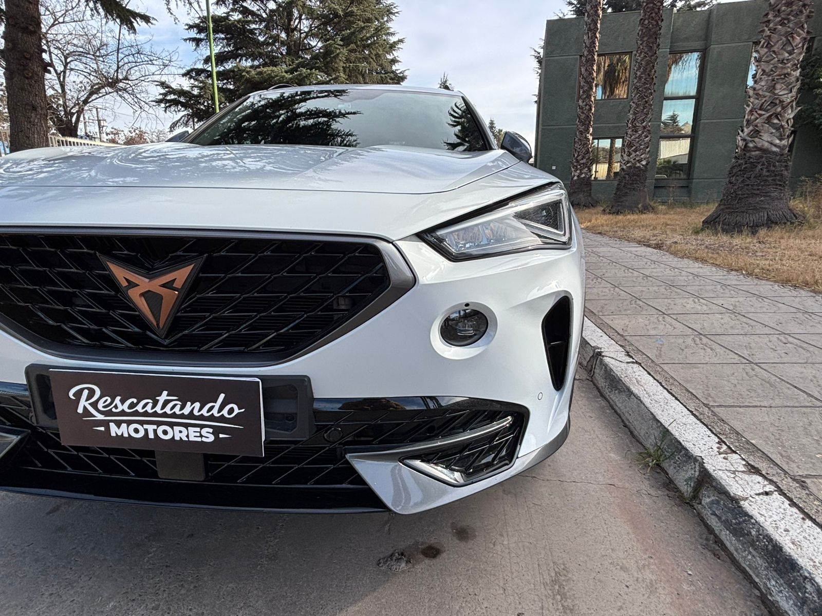 Vehicle media 6