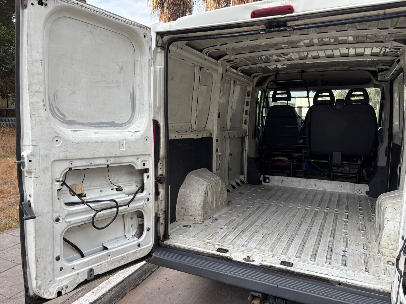 Vehicle media 10