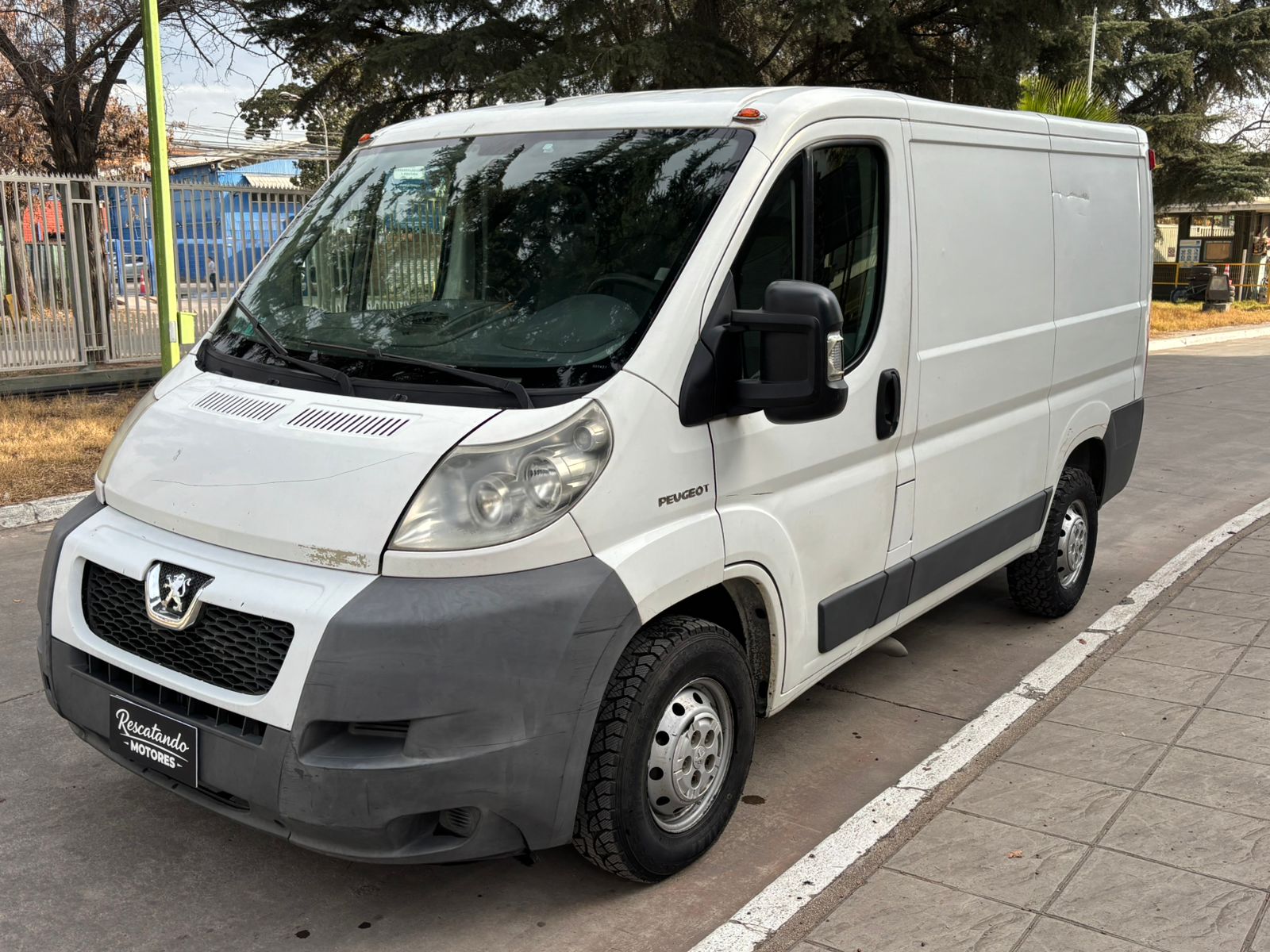Vehicle media 4