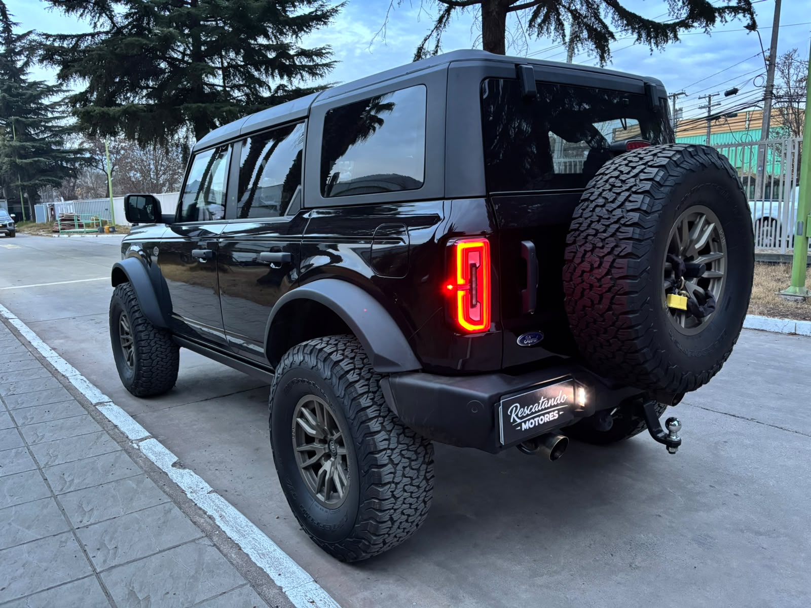 Vehicle media 5