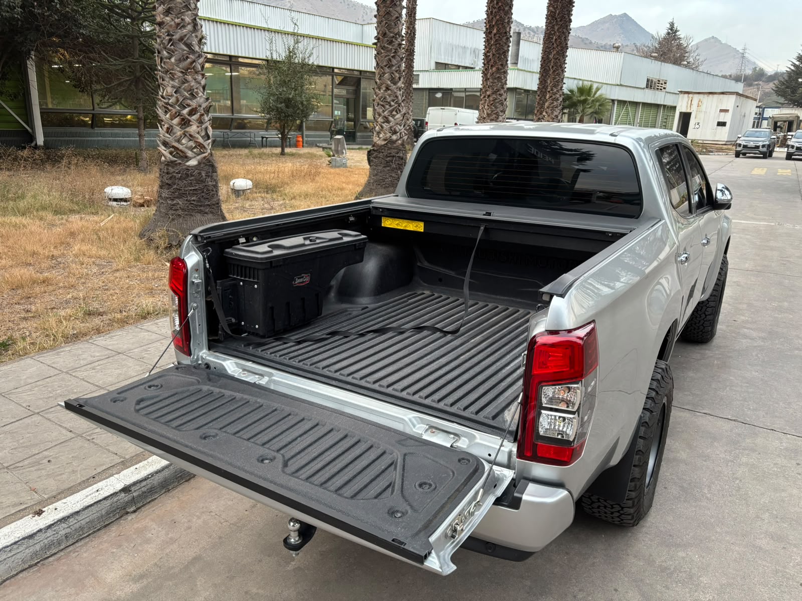 Vehicle media 4