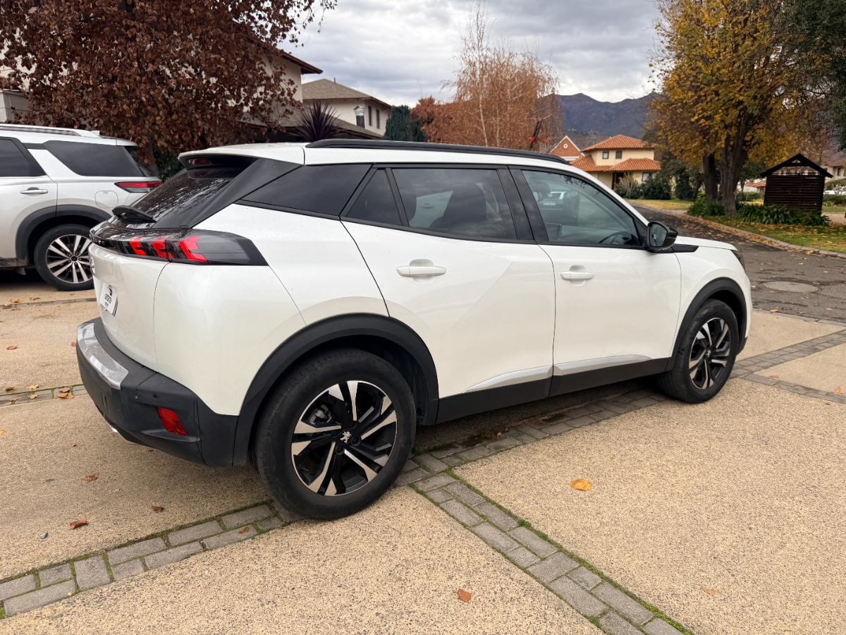 Vehicle media 6