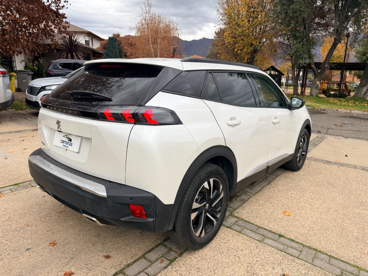 Vehicle media 4