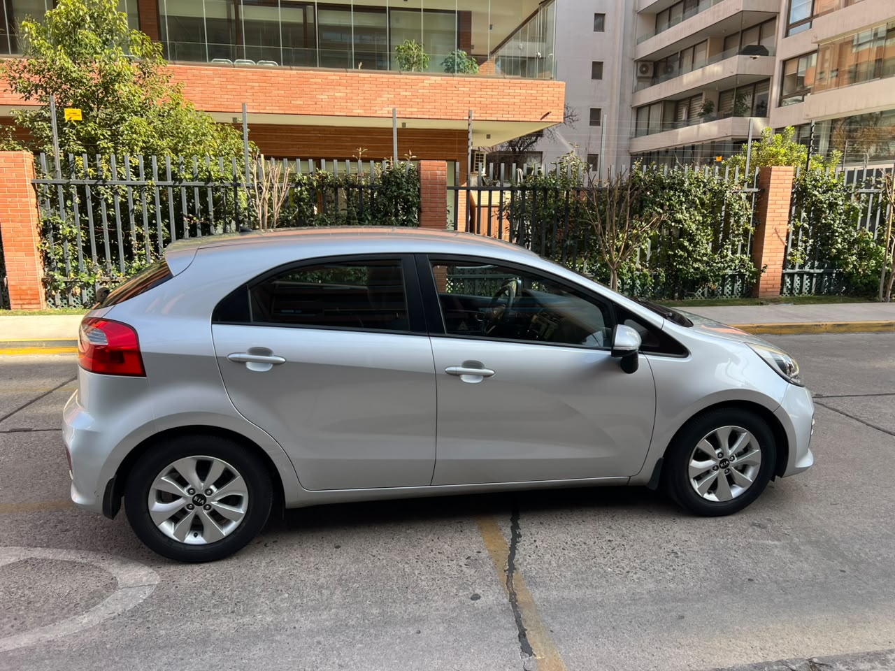 Vehicle media 4