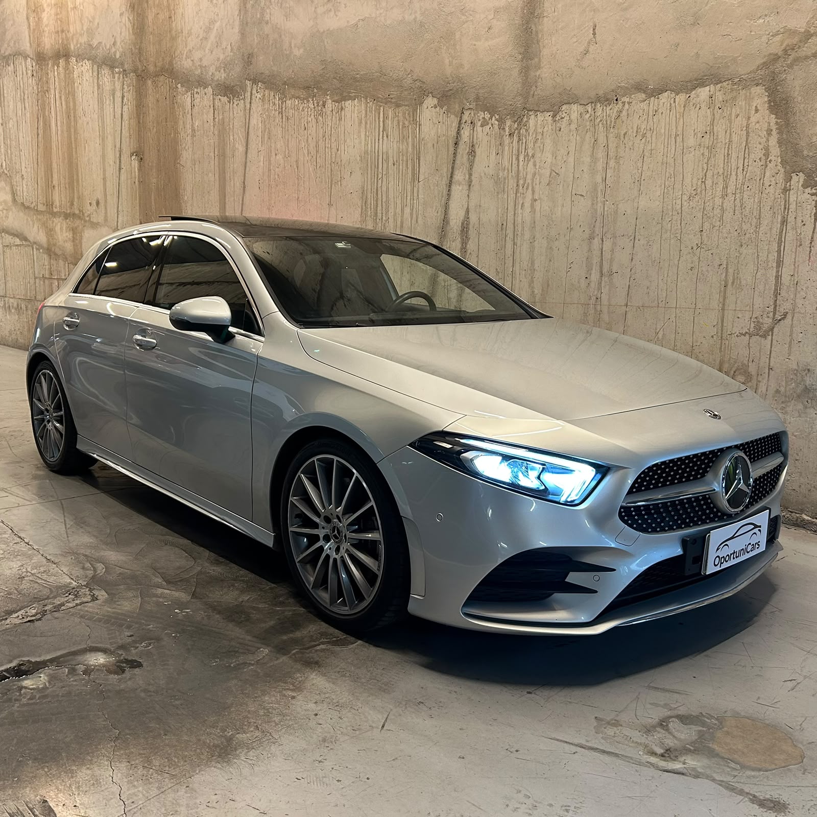Vehicle media 7