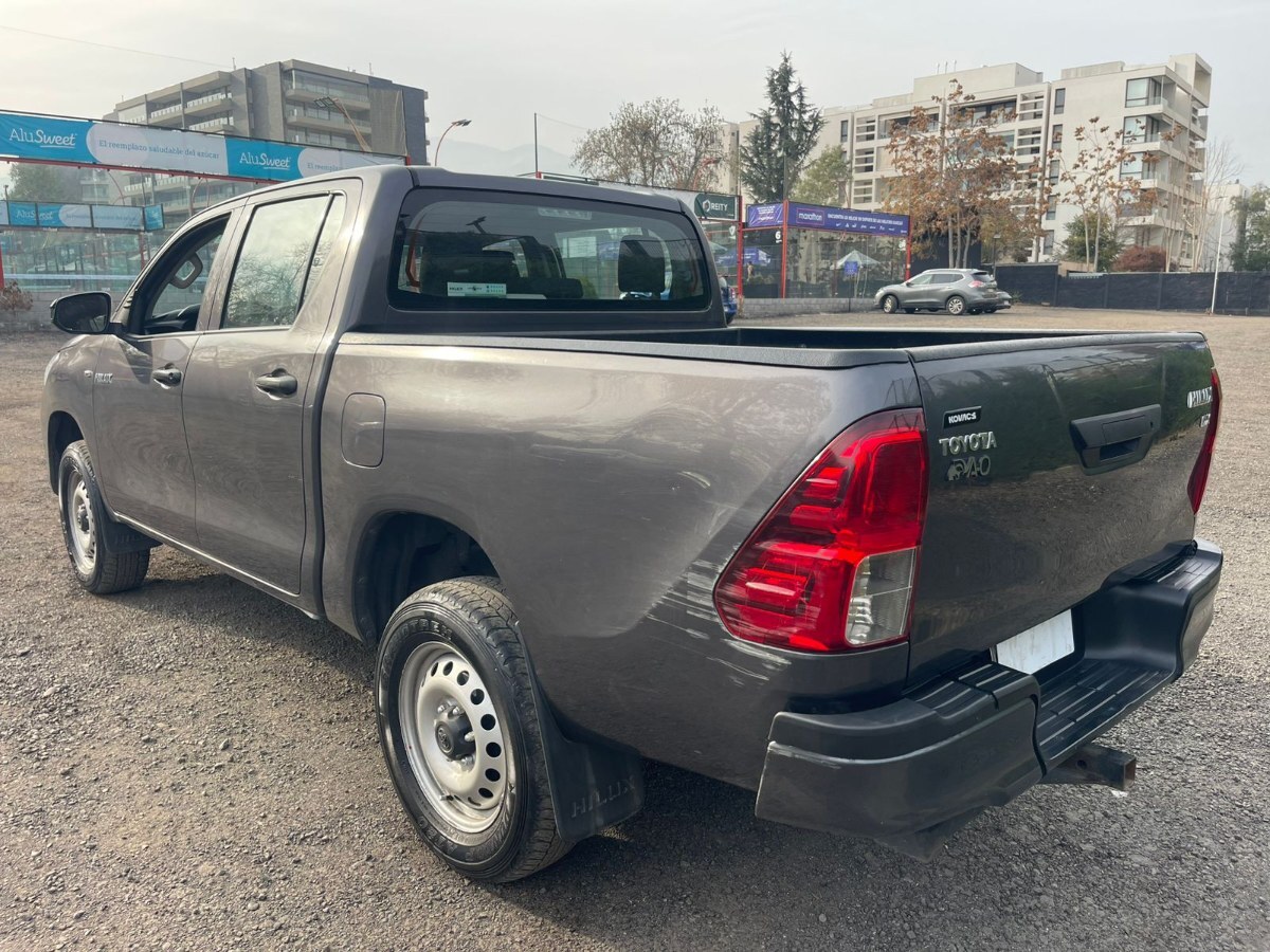 Vehicle media 5
