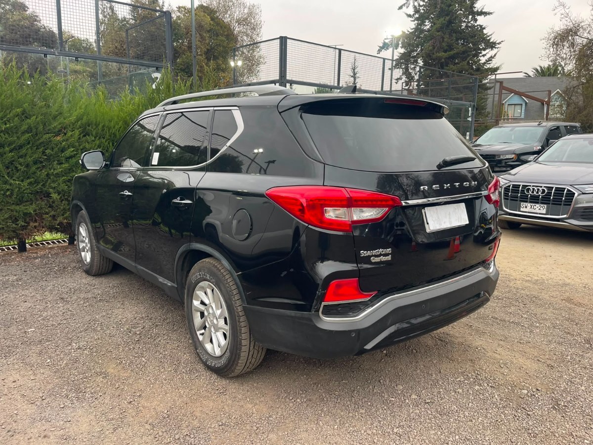 Vehicle media 6