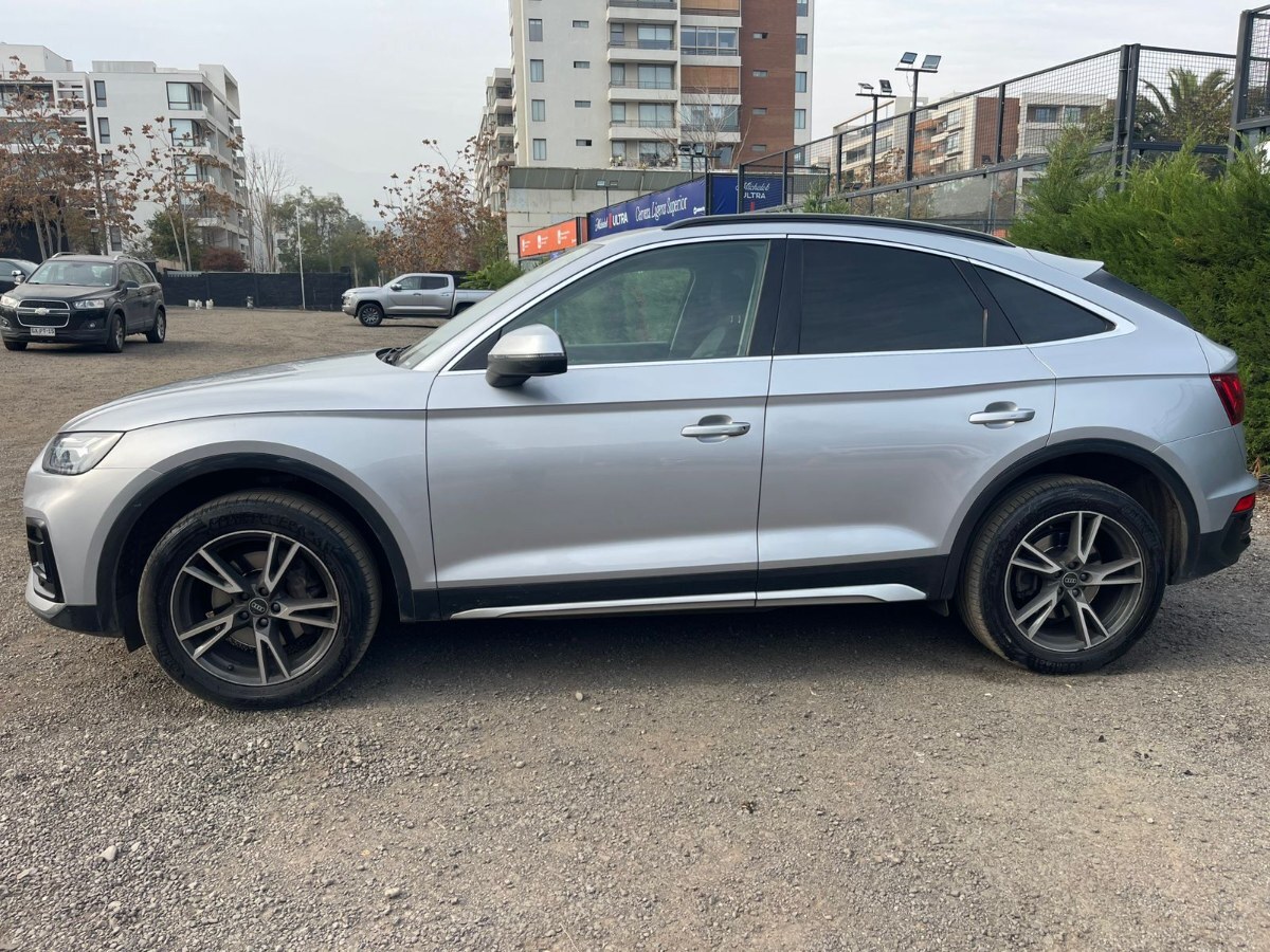 Vehicle media 3