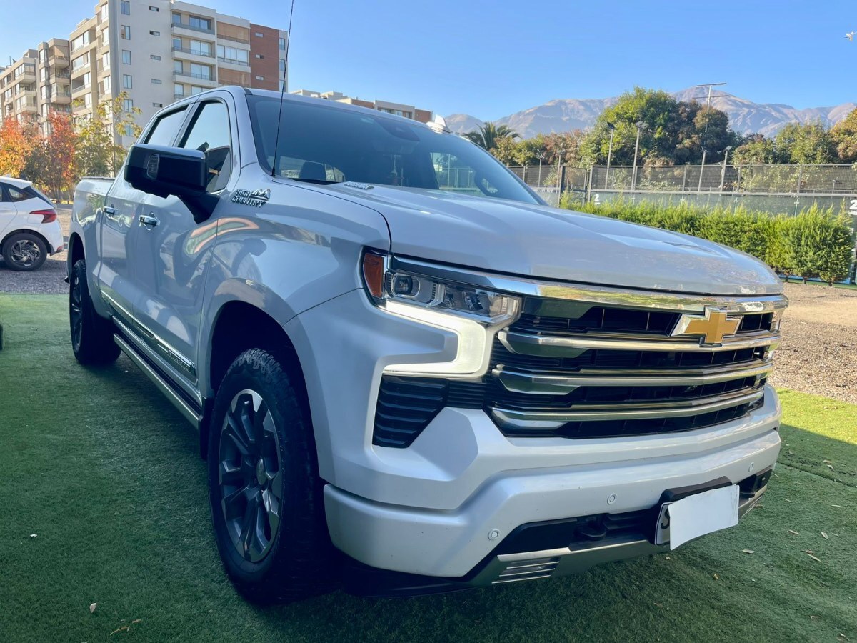 Vehicle media 2