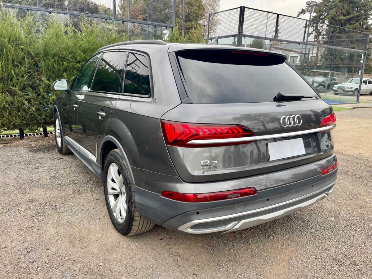 Vehicle media 5