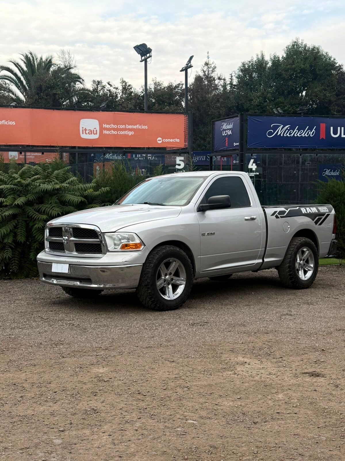 Vehicle media 3