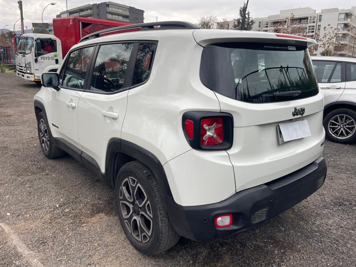 Vehicle media 5