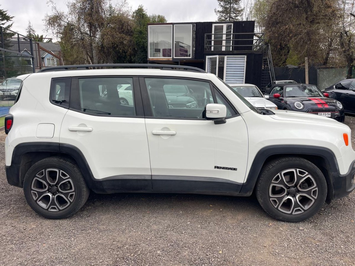 Vehicle media 7