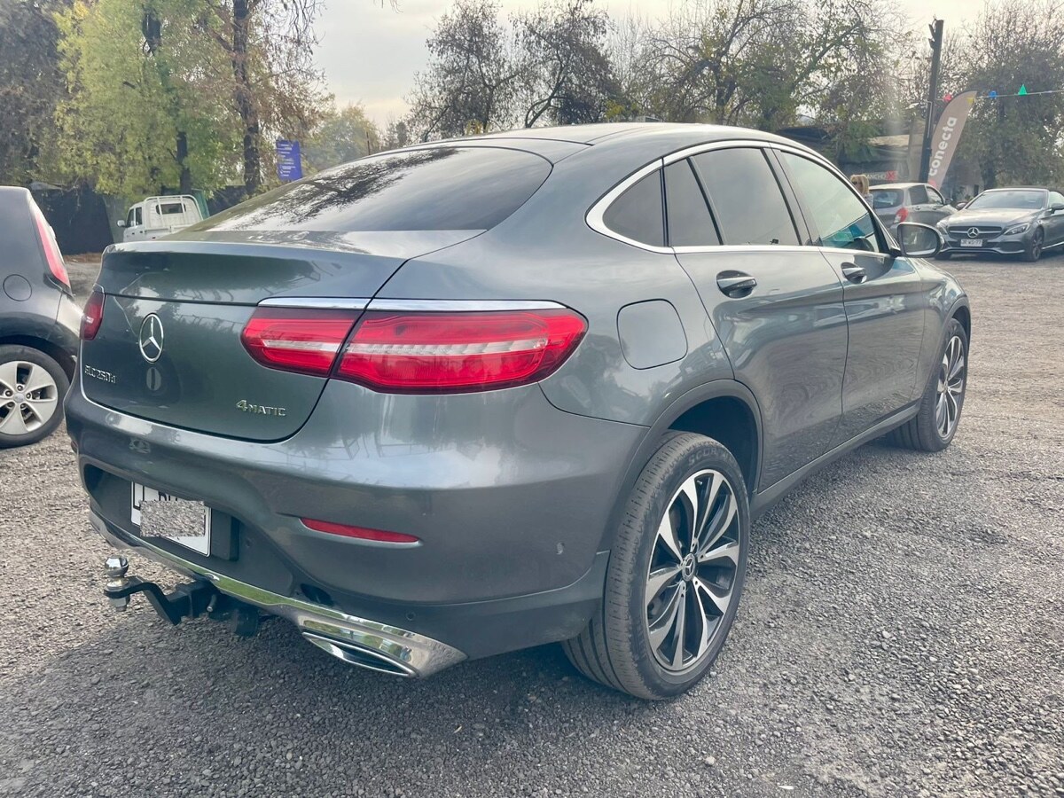 Vehicle media 5