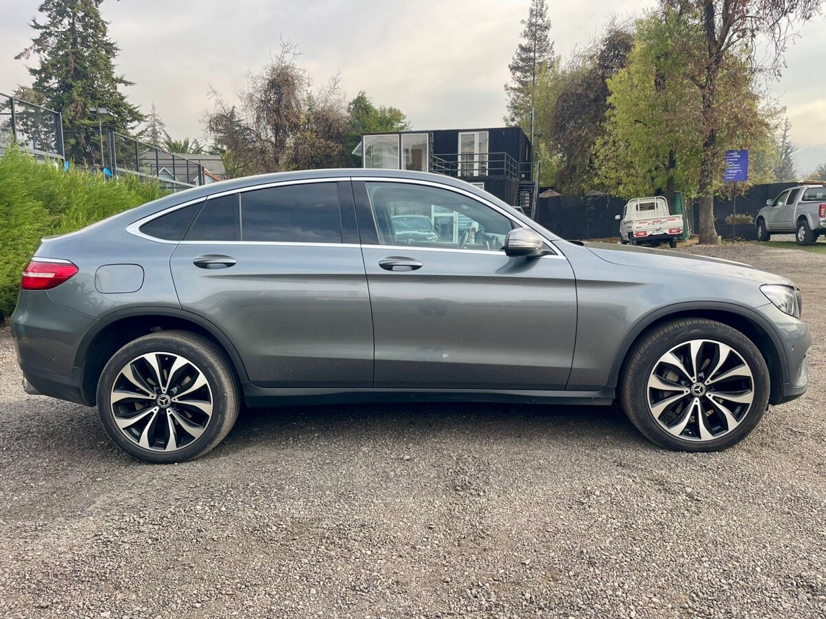 Vehicle media 7