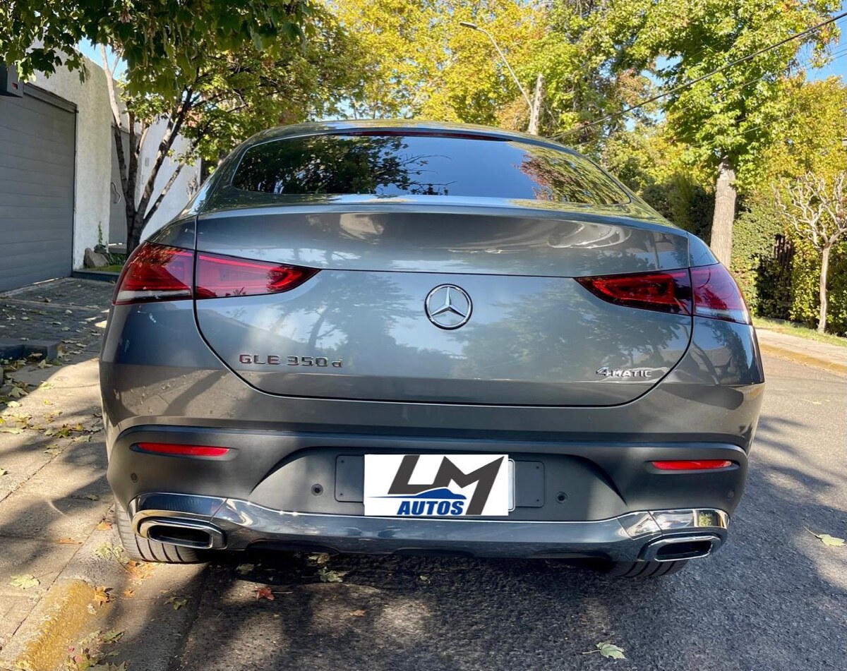 Vehicle media 4