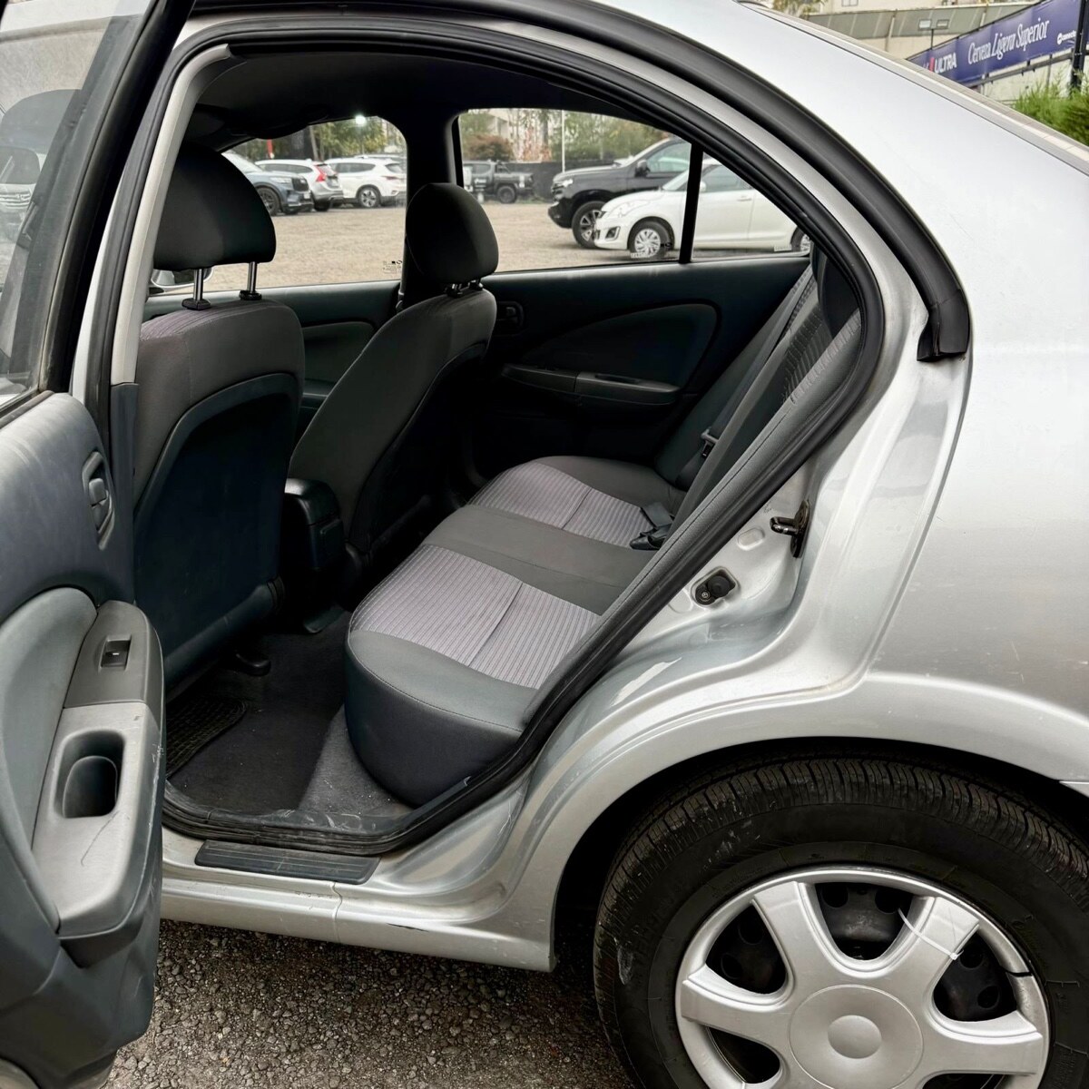 Vehicle media 9