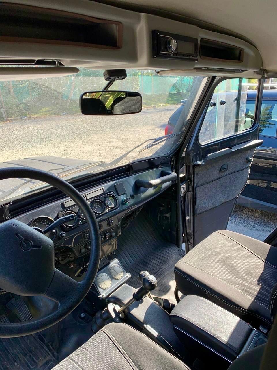 Vehicle media 7