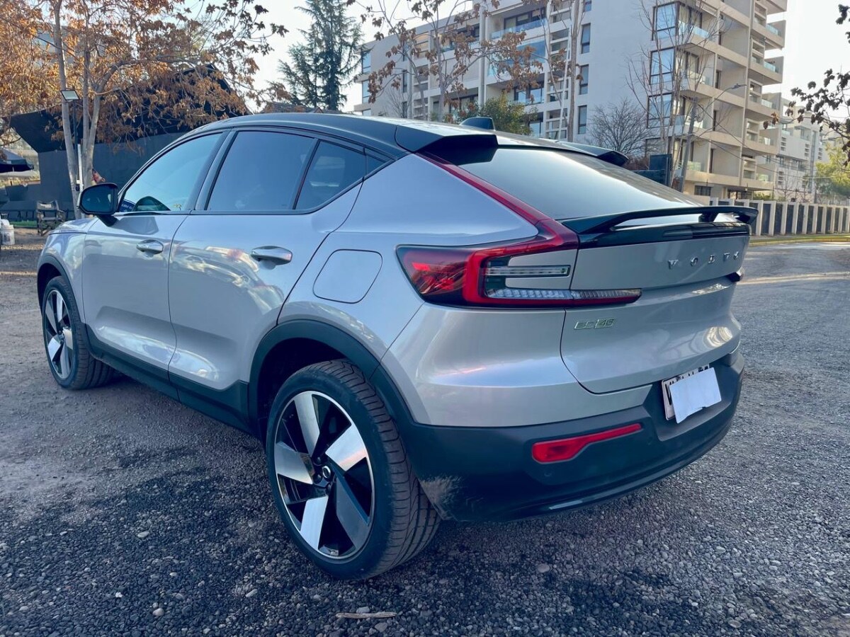 Vehicle media 5
