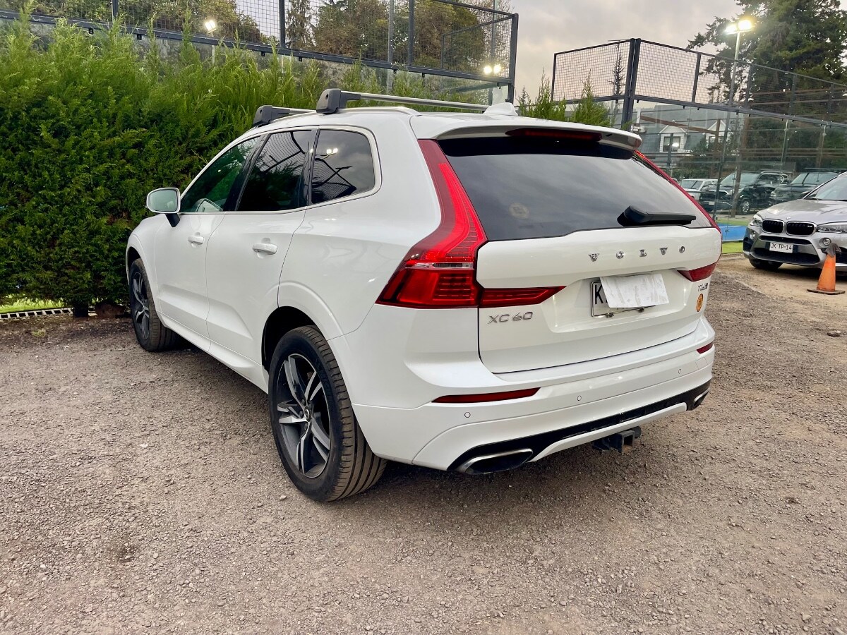 Vehicle media 4