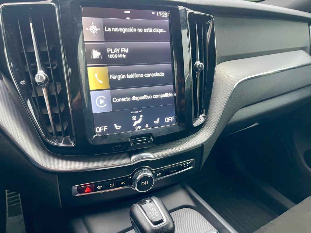 Vehicle media 9