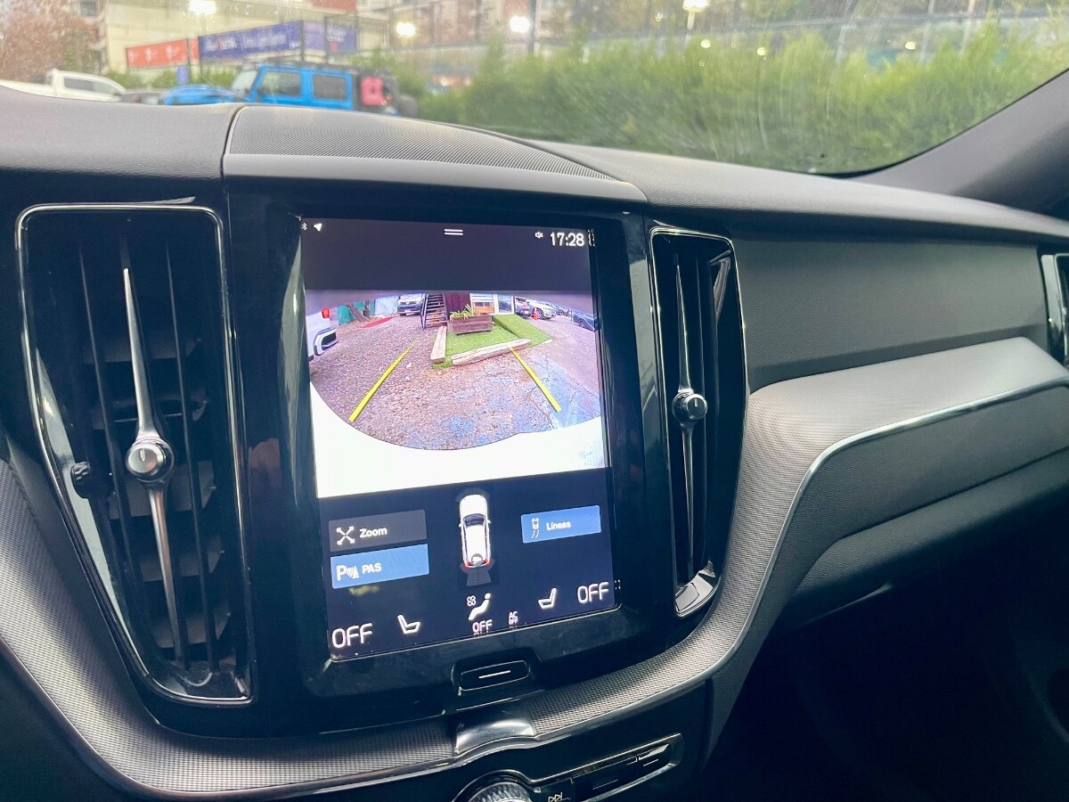 Vehicle media 10
