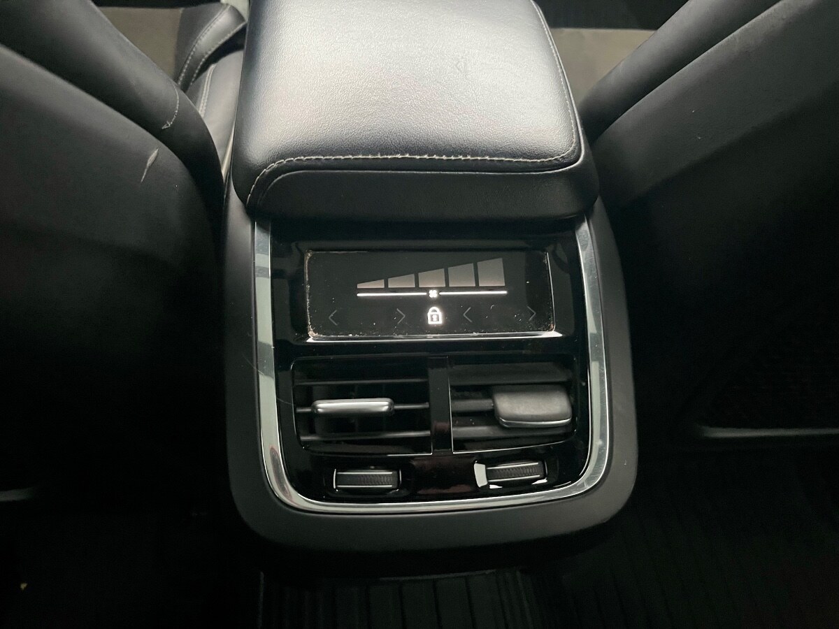 Vehicle media 16