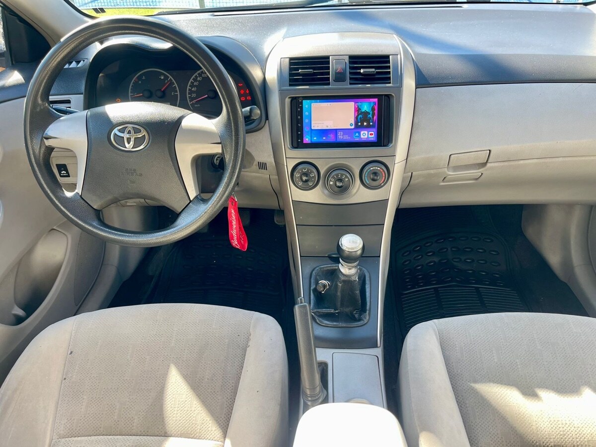 Vehicle media 10