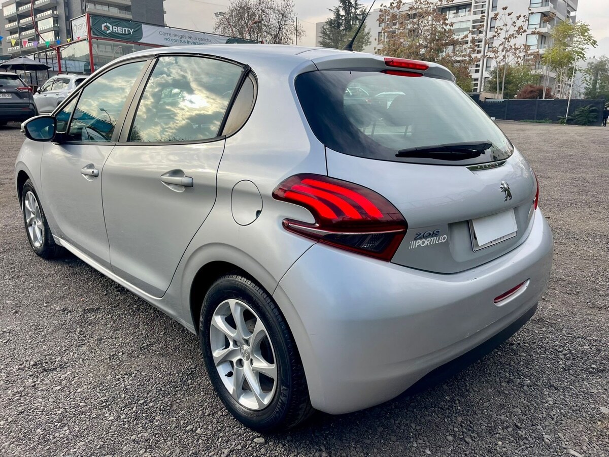 Vehicle media 6