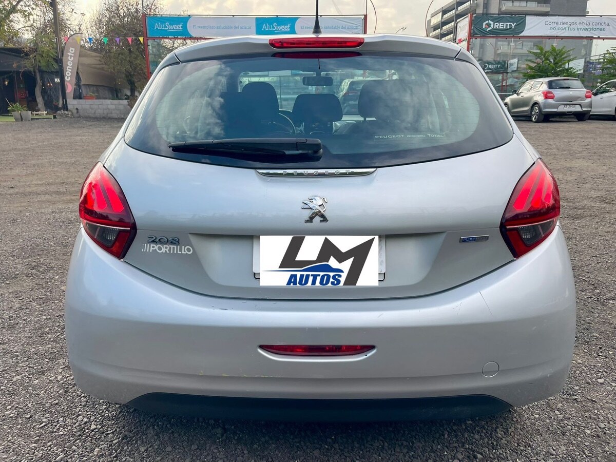 Vehicle media 7